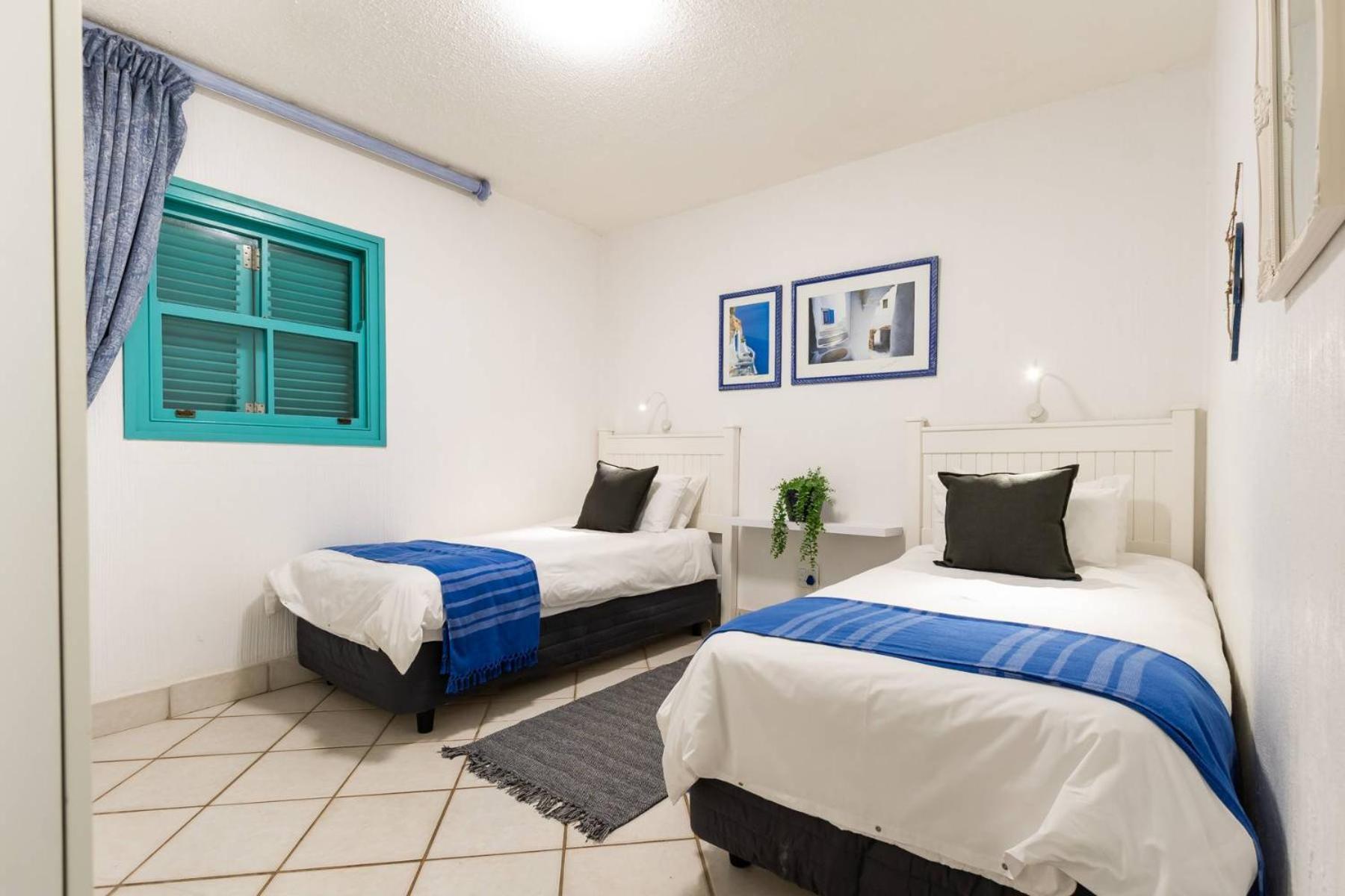 2 Skiathos Apartment